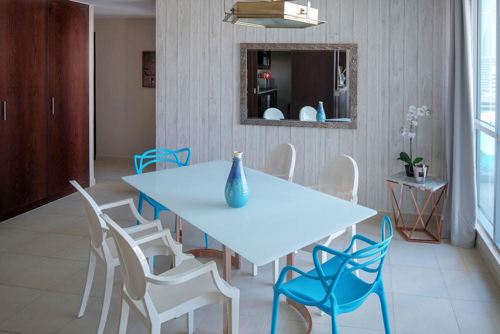 bahay-panuluyan Dream -burj 2*